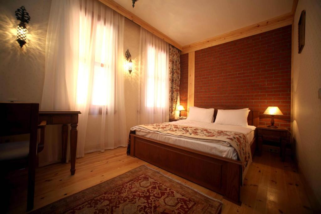 Otel Lalinn 3*